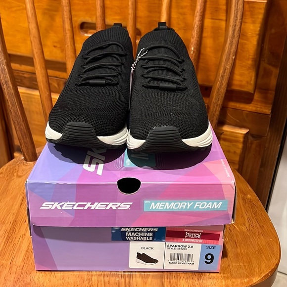 Skechers  Memory Foam Machine Washable - Picture 9 of 16